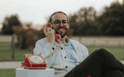 5 raisons d’installer un livre d’or audio à votre mariage (et pourquoi les invités adorent)